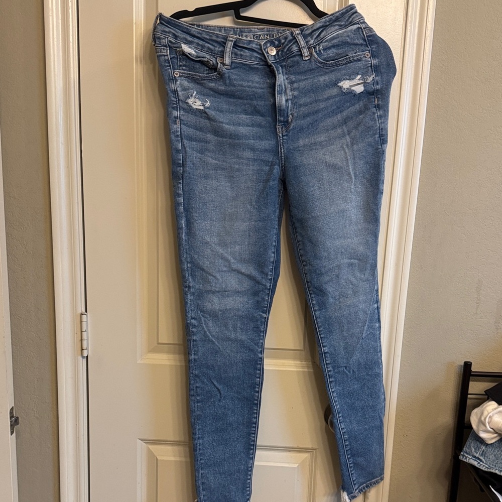 Women’s American eagle jeans